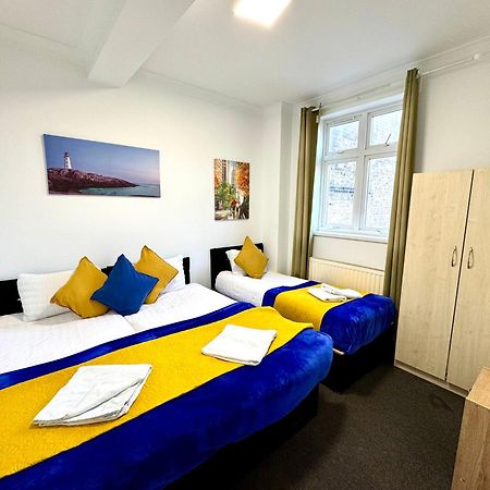 London 3 Bedrooms 3 Bathrooms Spacious House, Reception, Kitchen, Garden, Parking Esterno foto