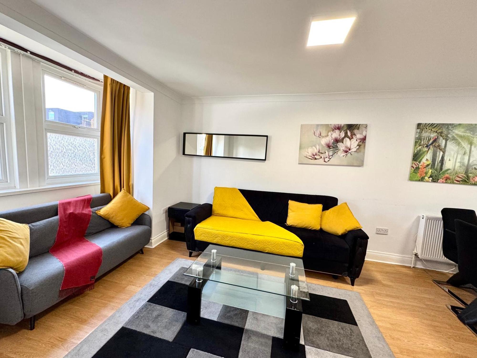 London 3 Bedrooms 3 Bathrooms Spacious House, Reception, Kitchen, Garden, Parking Esterno foto