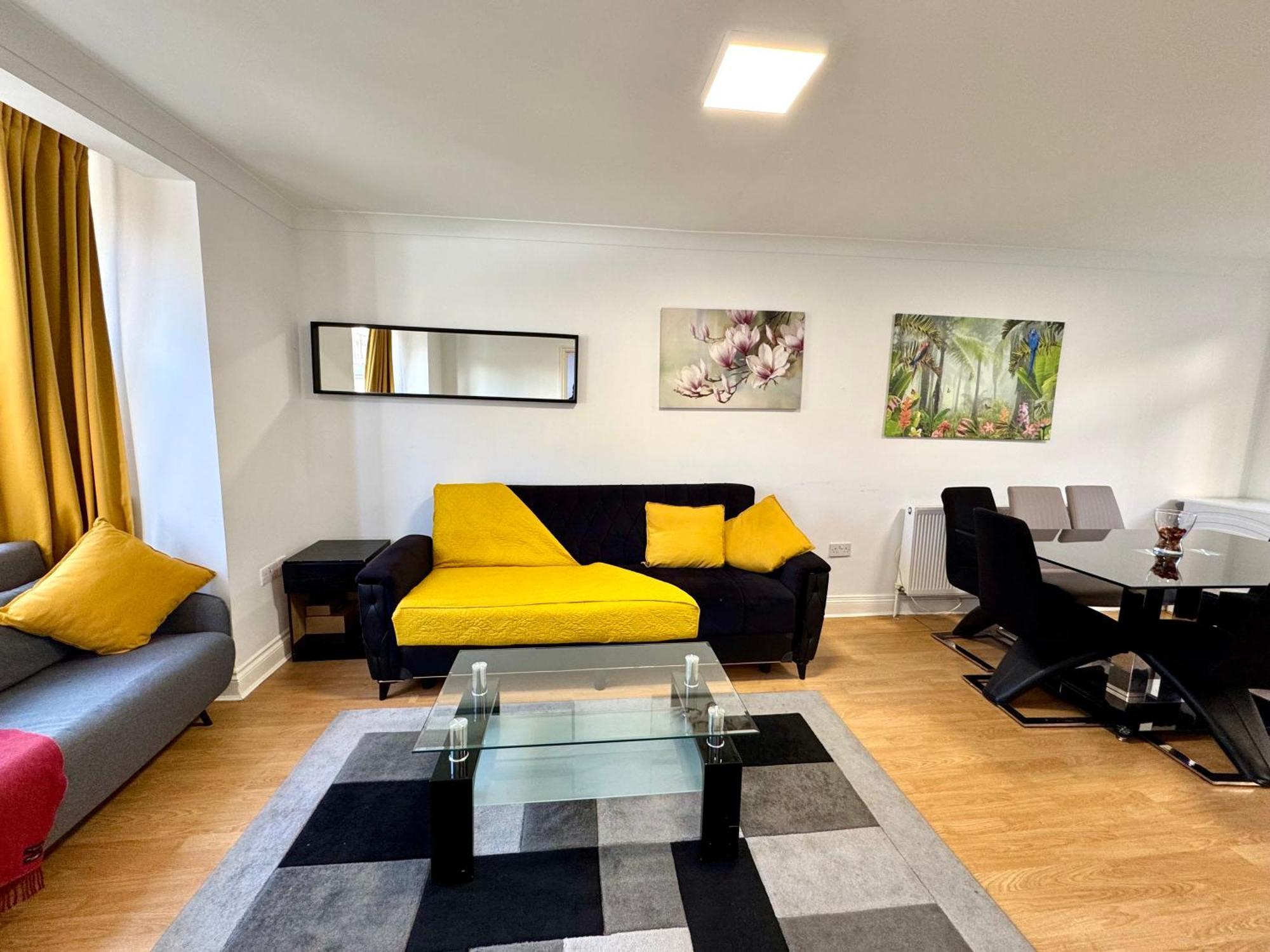 London 3 Bedrooms 3 Bathrooms Spacious House, Reception, Kitchen, Garden, Parking Esterno foto